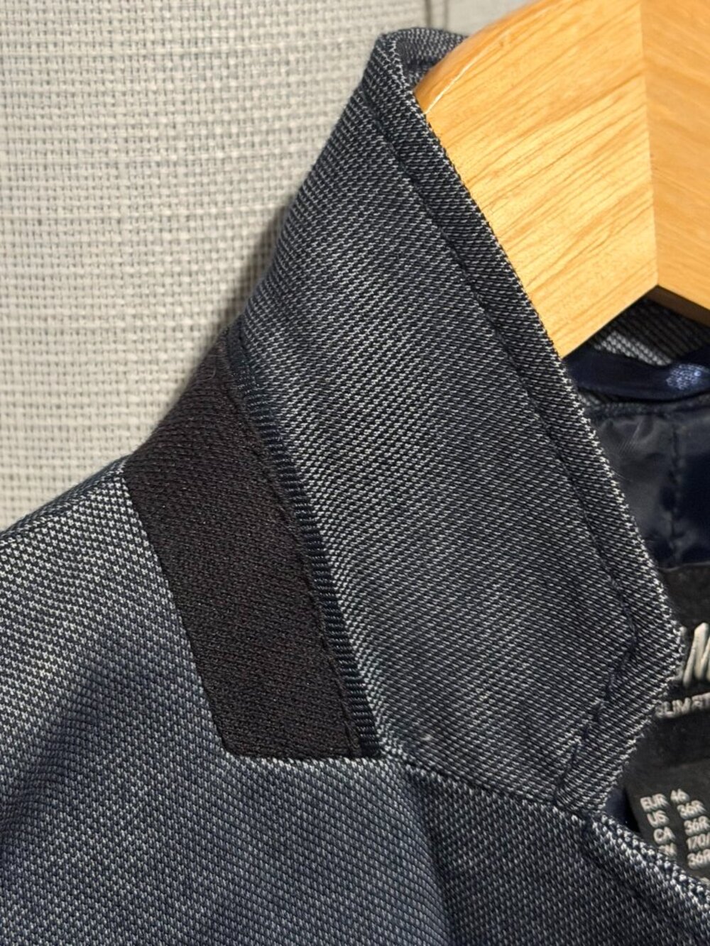 H&M Grey Tailored Sport Coat 36R - Modern Minimalist Blazer - Picture 2 of 9